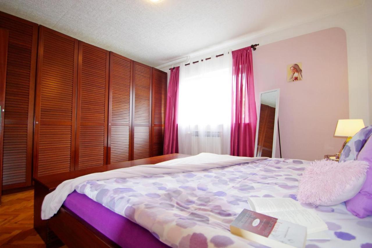 Apartment Suzi Valdebek Pula Extérieur photo