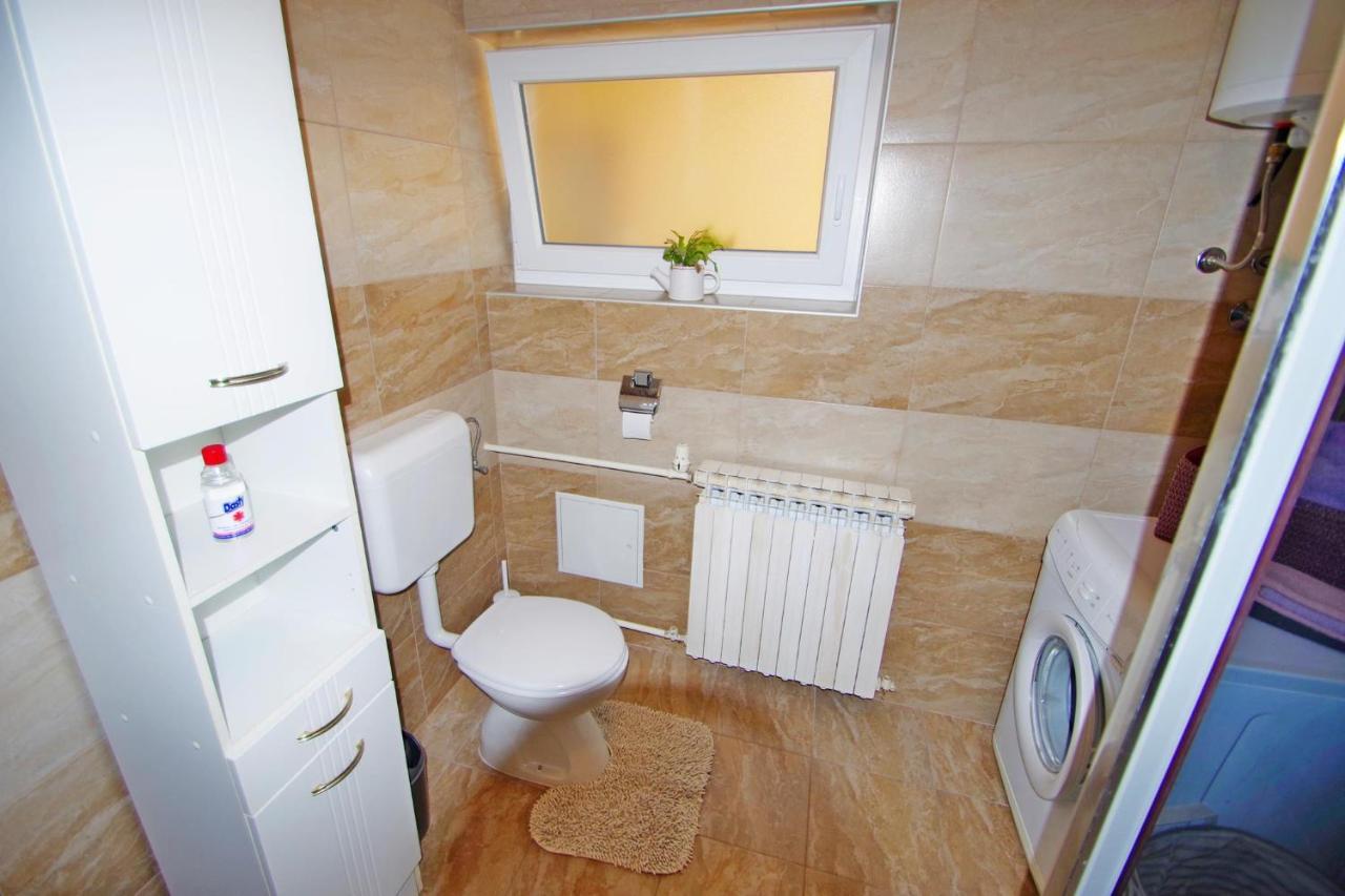 Apartment Suzi Valdebek Pula Extérieur photo