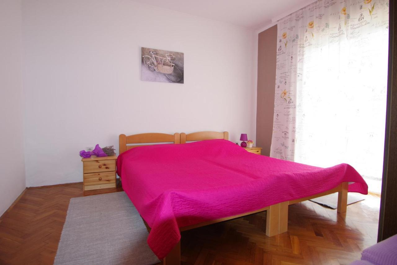 Apartment Suzi Valdebek Pula Extérieur photo